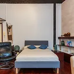 Guesthost - Piazza Navona Petite House *