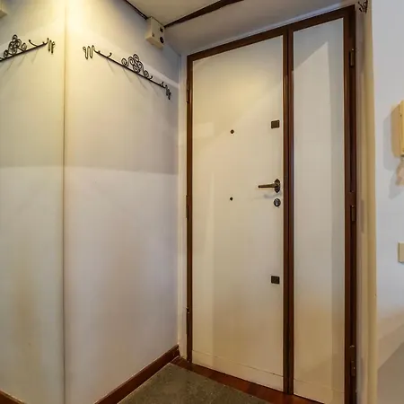 Guesthost - Piazza Navona Petite House Apartmán