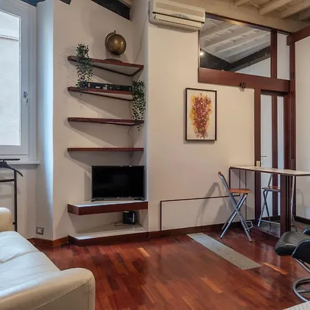 Guesthost - Piazza Navona Petite House Rom